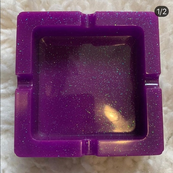 ❌SOLD❌💜CUSTOM ASHTRAY💜 - Picture 1 of 2